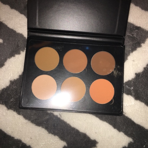 Anastasia Beverly Hills powder contour kit - Picture 2 of 3
